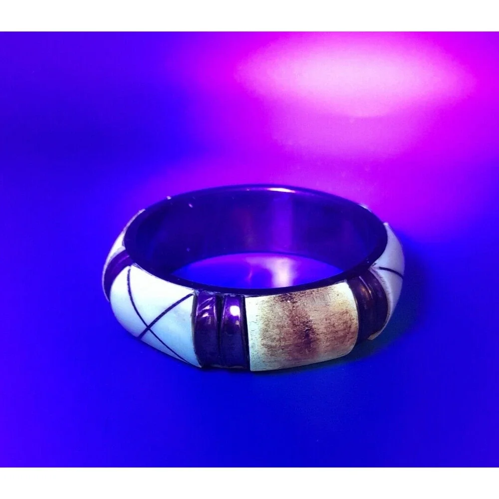 Vintage Brass Bone Inlay Wide Bangle Bracelet Cream Tribal Boho 8 Inch